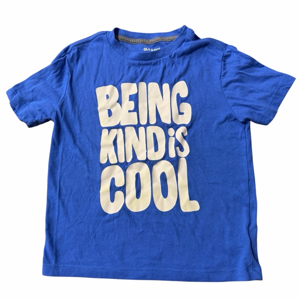 Old Navy 3 Tees. Kids Graphic Tees. Used